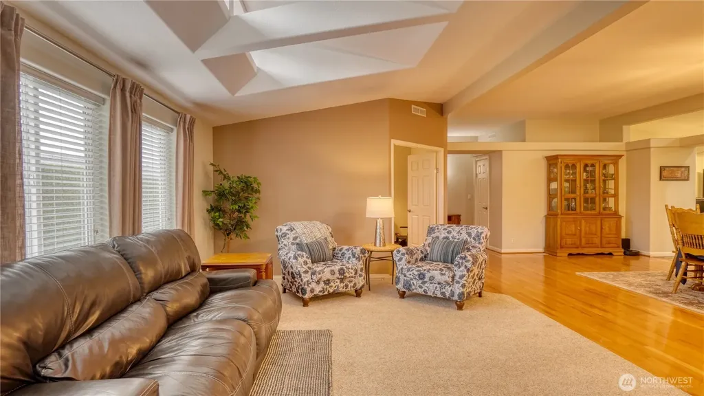 5726 88th Street Ct E Puyallup WA 98371