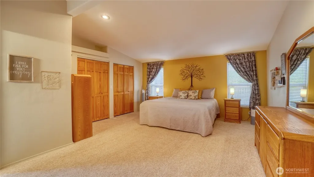 5726 88th Street Ct E Puyallup WA 98371