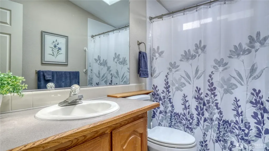 5726 88th Street Ct E Puyallup WA 98371