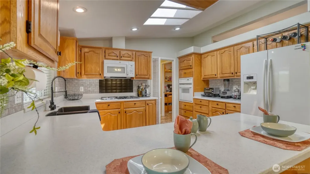 5726 88th Street Ct E Puyallup WA 98371