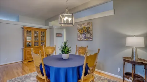 5726 88th Street Ct E Puyallup WA 98371