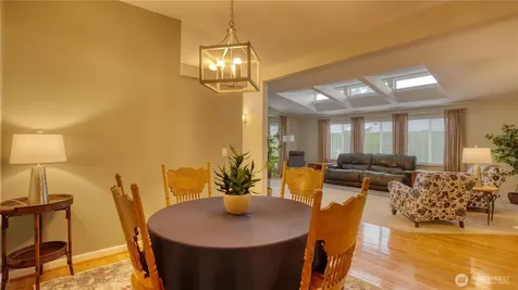 5726 88th Street Ct E Puyallup WA 98371