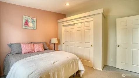 5726 88th Street Ct E Puyallup WA 98371