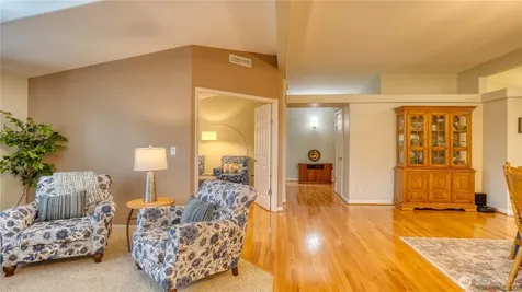 5726 88th Street Ct E Puyallup WA 98371