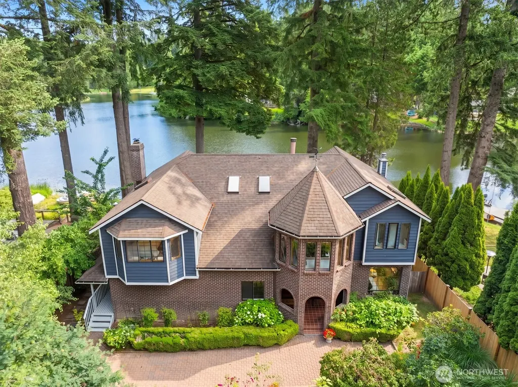 31338 NE 111th Street Carnation WA 98014