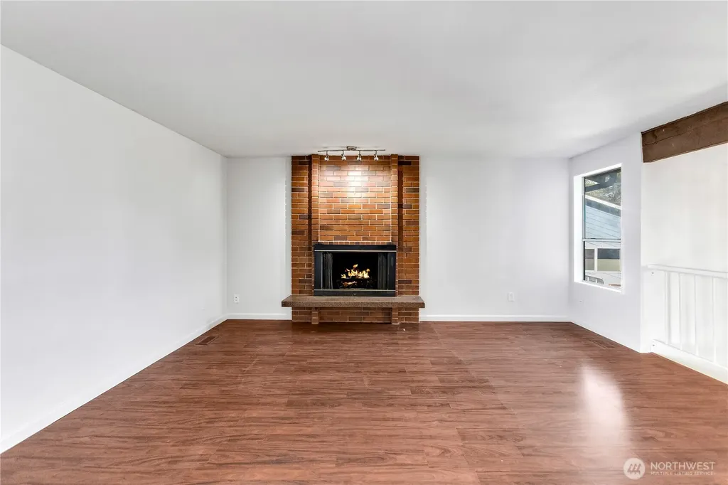 5200 S 302nd Place Auburn WA 98001