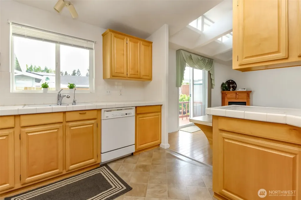 24112 221st Place SE Maple Valley WA 98038