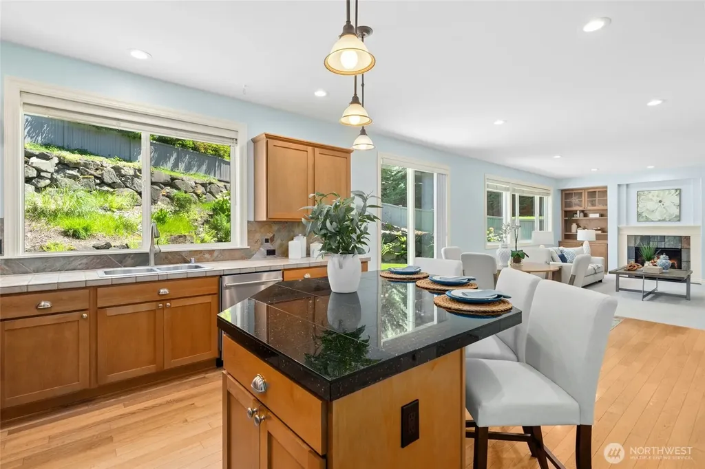 25303 NE 3rd Place Sammamish WA 98074