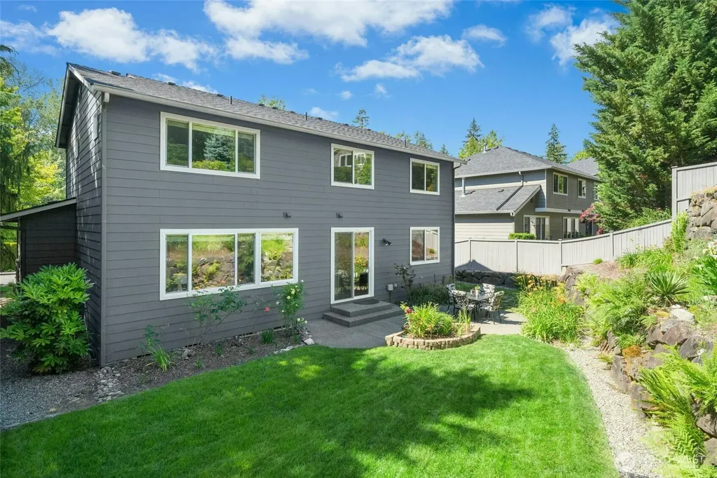 25303 NE 3rd Place Sammamish WA 98074