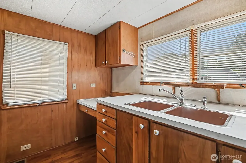 10515 Woodinville Drive Bothell WA 98011