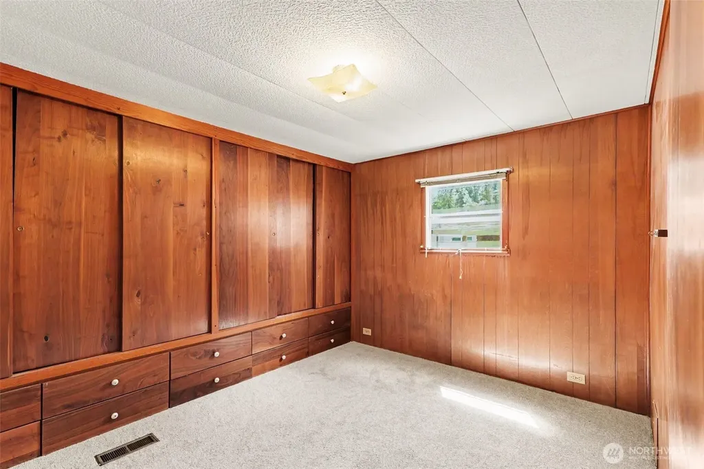 10515 Woodinville Drive Bothell WA 98011