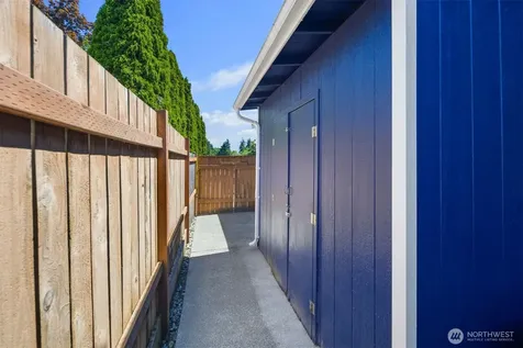 2938 58th Avenue NE Tacoma WA 98422