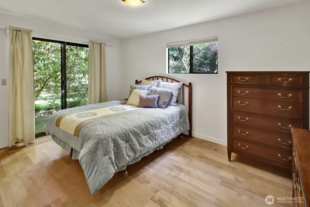 7605 279th Place NW Stanwood WA 98292