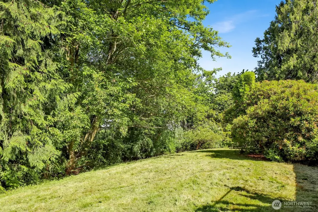 7605 279th Place NW Stanwood WA 98292