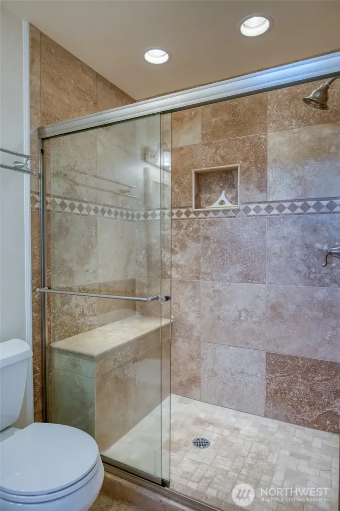 36 Duke Lane Pacific Beach WA 98571