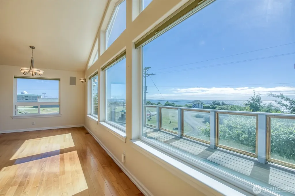 36 Duke Lane Pacific Beach WA 98571
