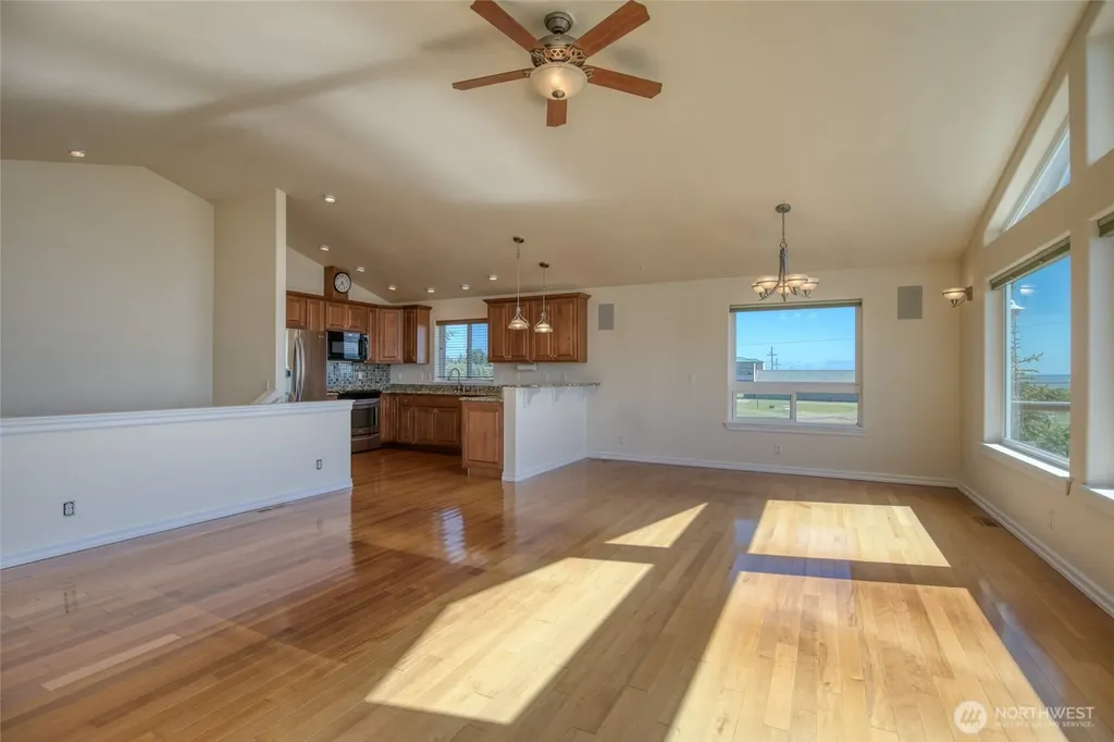 36 Duke Lane Pacific Beach WA 98571