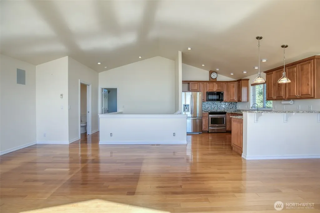 36 Duke Lane Pacific Beach WA 98571