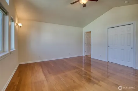 36 Duke Lane Pacific Beach WA 98571