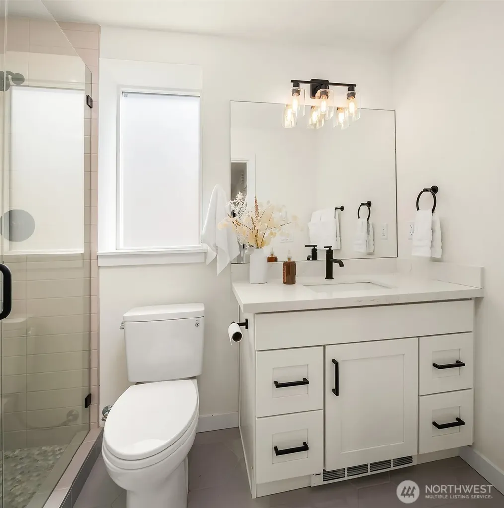 7747 2nd Avenue NE Seattle WA 98115