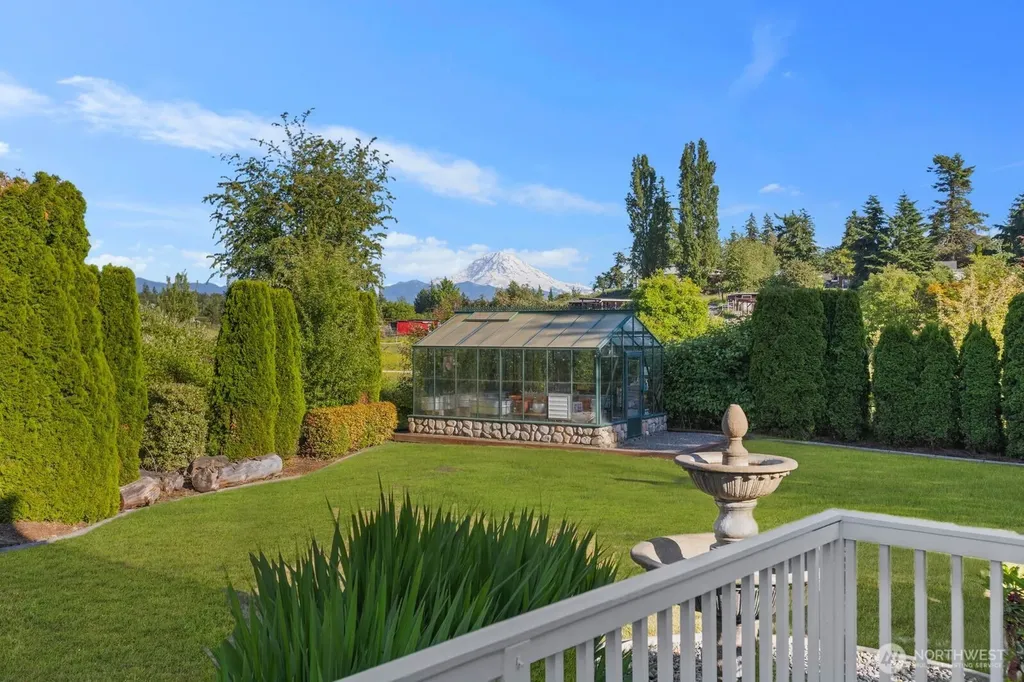 3605 214th Avenue E Lake Tapps WA 98391
