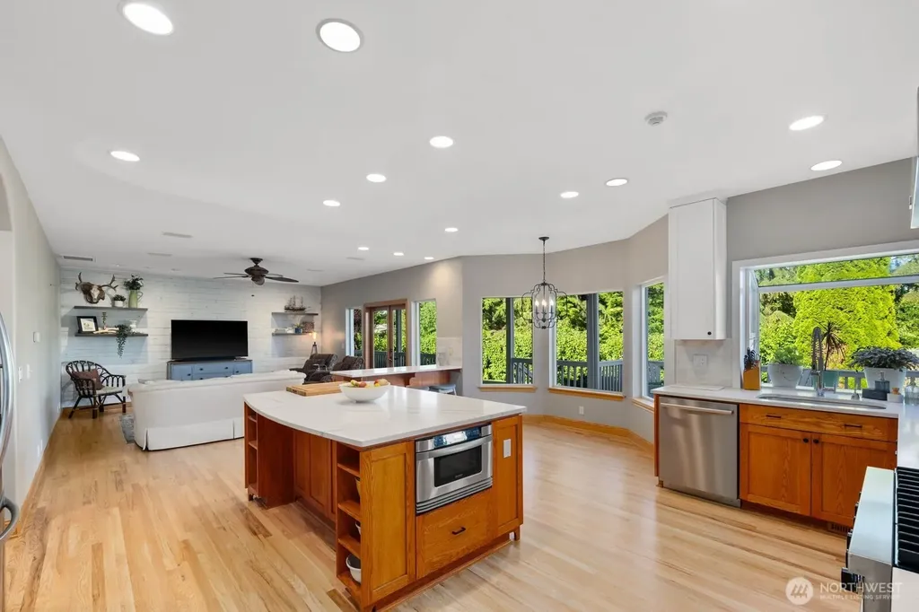 3605 214th Avenue E Lake Tapps WA 98391