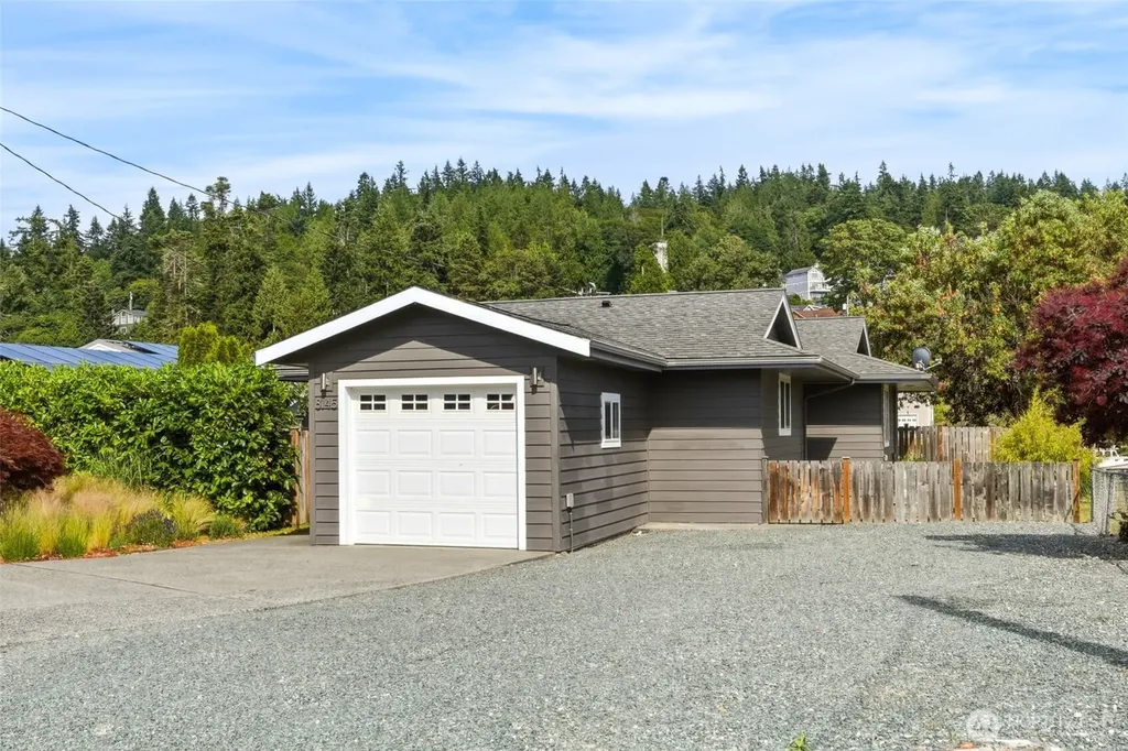 8145 Sandy Hook Terrace Clinton WA 98236