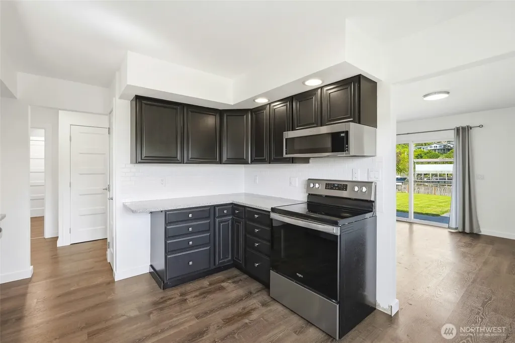8145 Sandy Hook Terrace Clinton WA 98236
