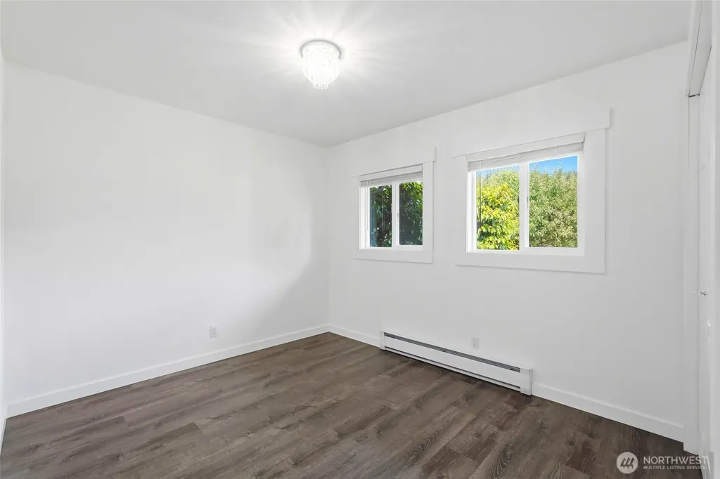 8145 Sandy Hook Terrace Clinton WA 98236