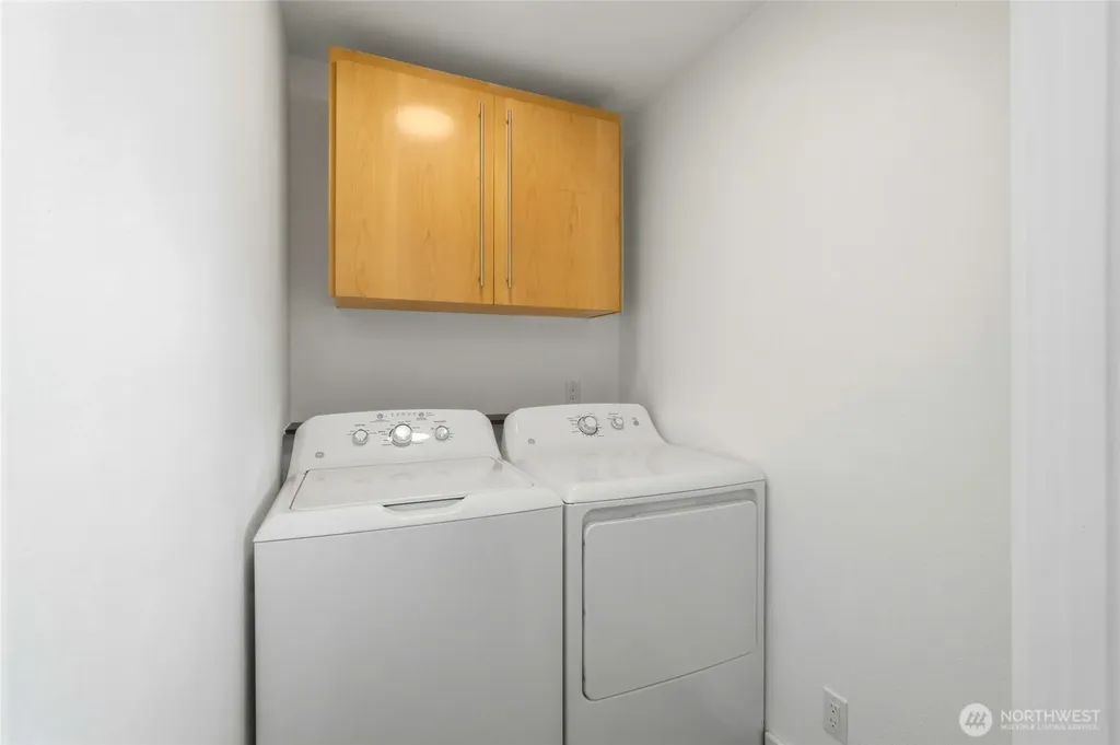 8145 Sandy Hook Terrace Clinton WA 98236