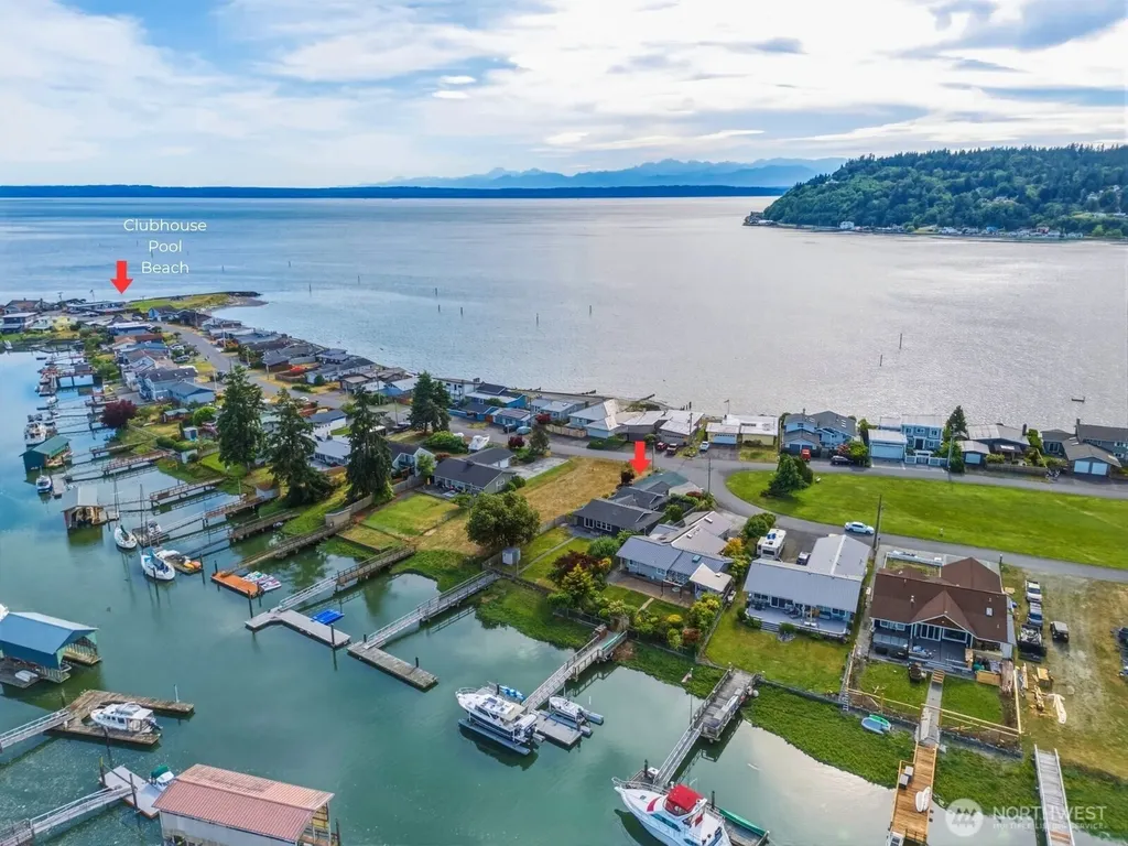 8145 Sandy Hook Terrace Clinton WA 98236