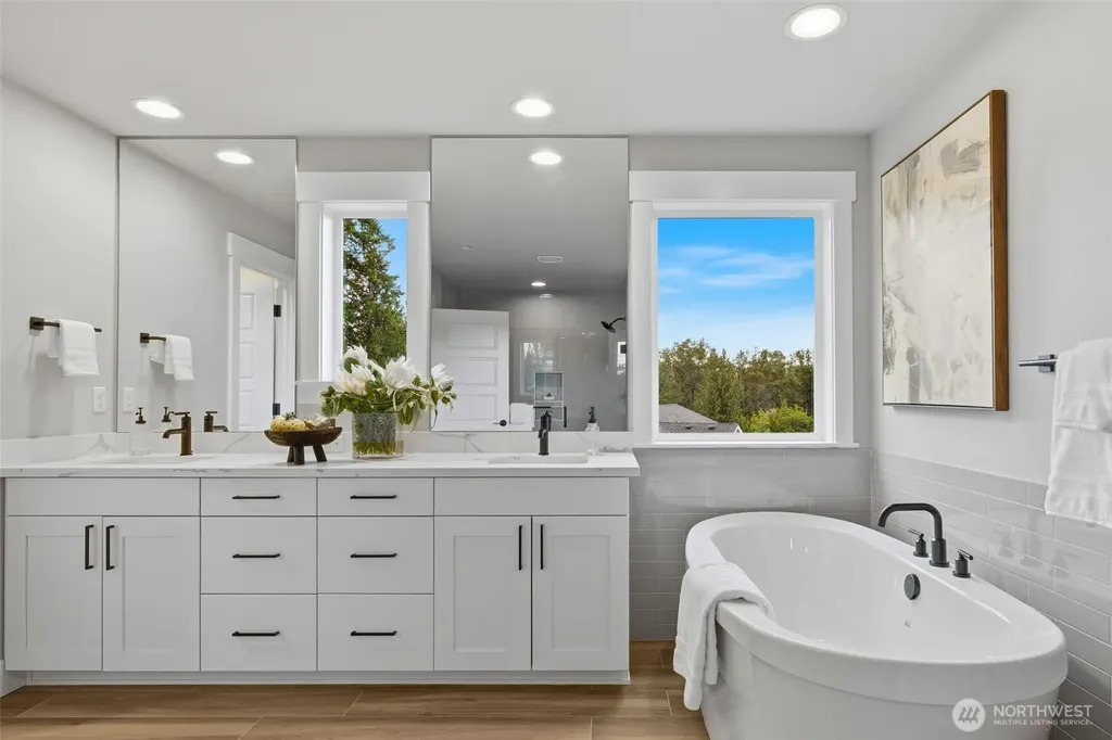15806 201st Place SE Monroe WA 98272