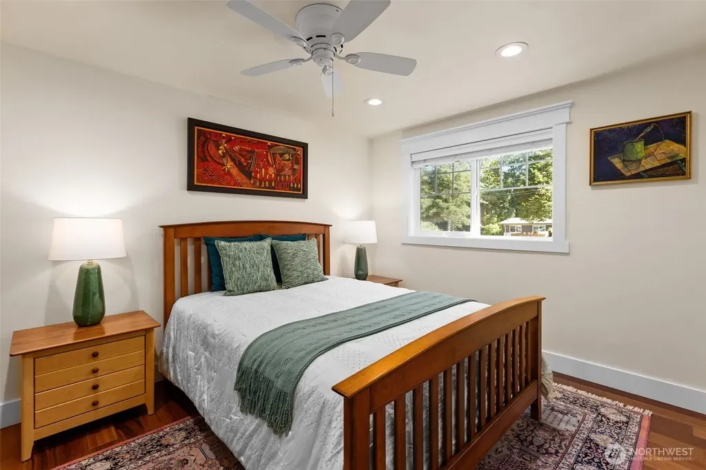 15734 SE 26th Street Bellevue WA 98008