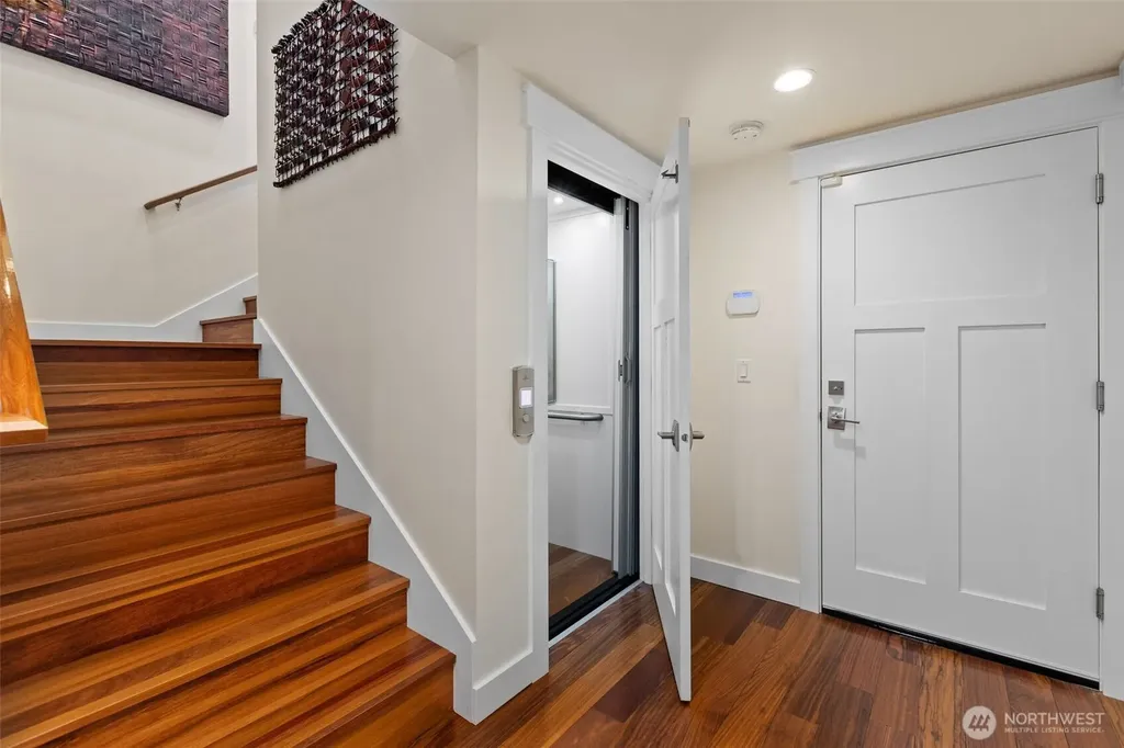15734 SE 26th Street Bellevue WA 98008