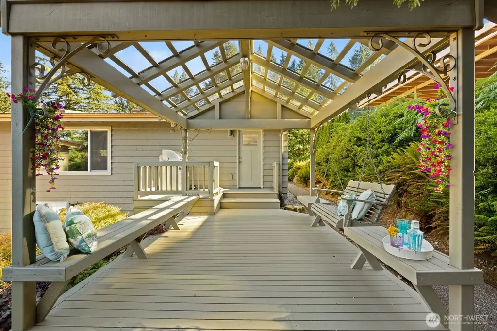 15734 SE 26th Street Bellevue WA 98008