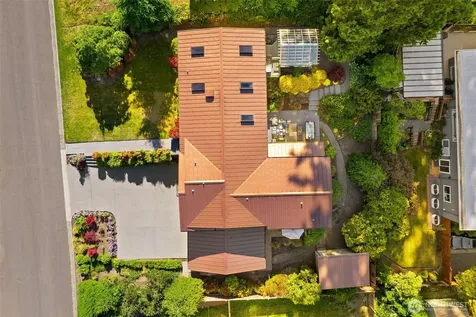 15734 SE 26th Street Bellevue WA 98008