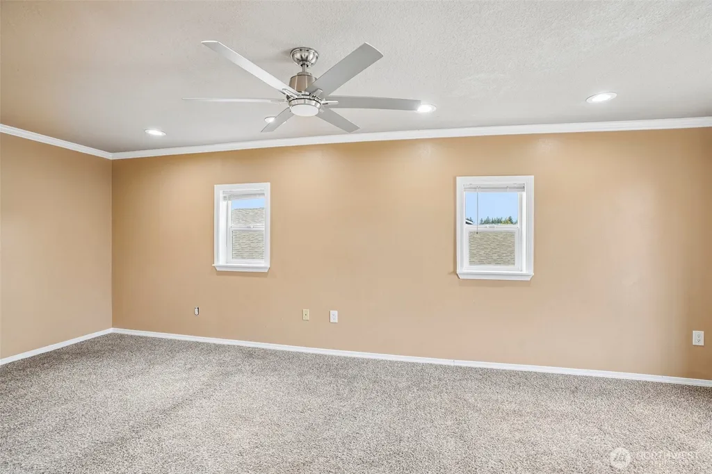 15805 NE 70th Street Vancouver WA 98682