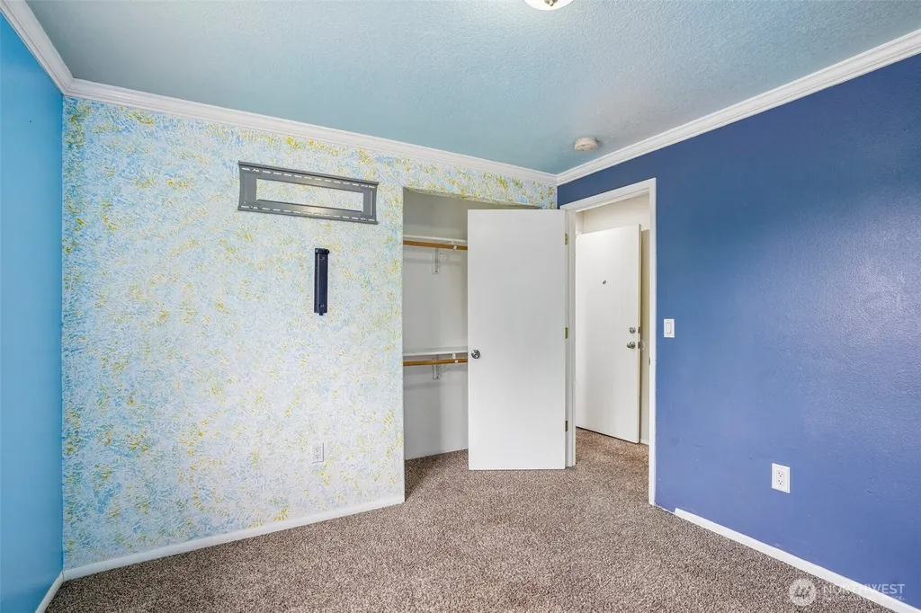 15805 NE 70th Street Vancouver WA 98682