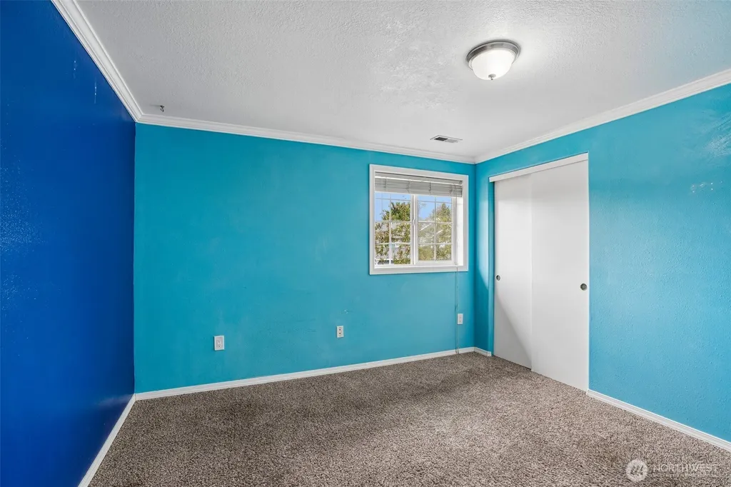 15805 NE 70th Street Vancouver WA 98682