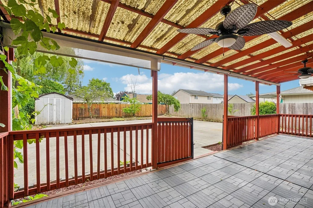 15805 NE 70th Street Vancouver WA 98682