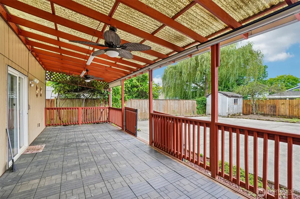 15805 NE 70th Street Vancouver WA 98682
