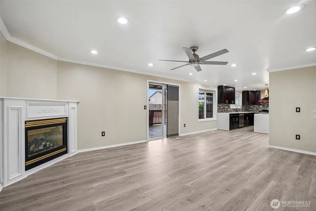 15805 NE 70th Street Vancouver WA 98682