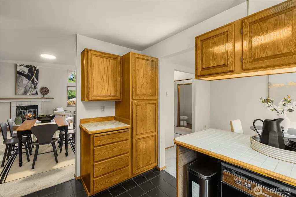 1572 NE 177th Street Shoreline WA 98155