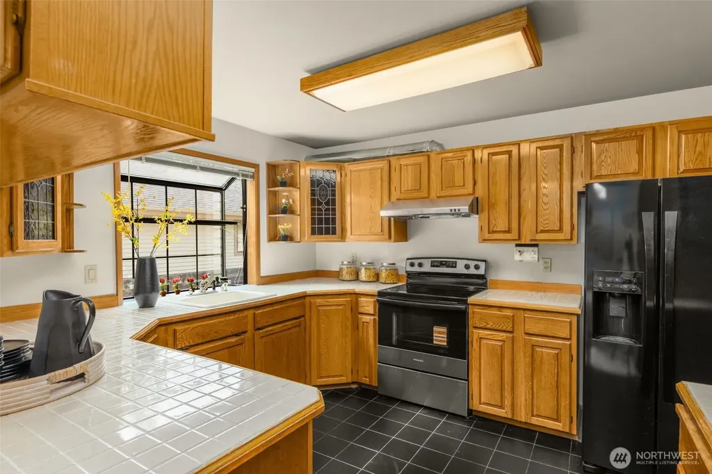 1572 NE 177th Street Shoreline WA 98155
