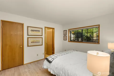 1572 NE 177th Street Shoreline WA 98155