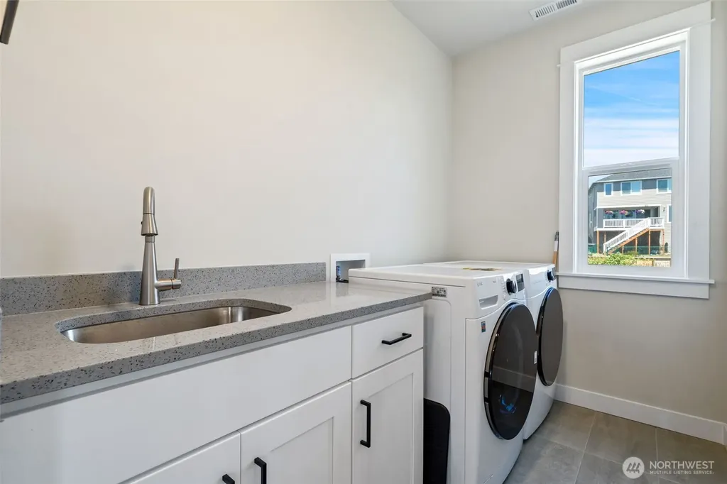 5416 Lonicera Drive Blaine WA 98230