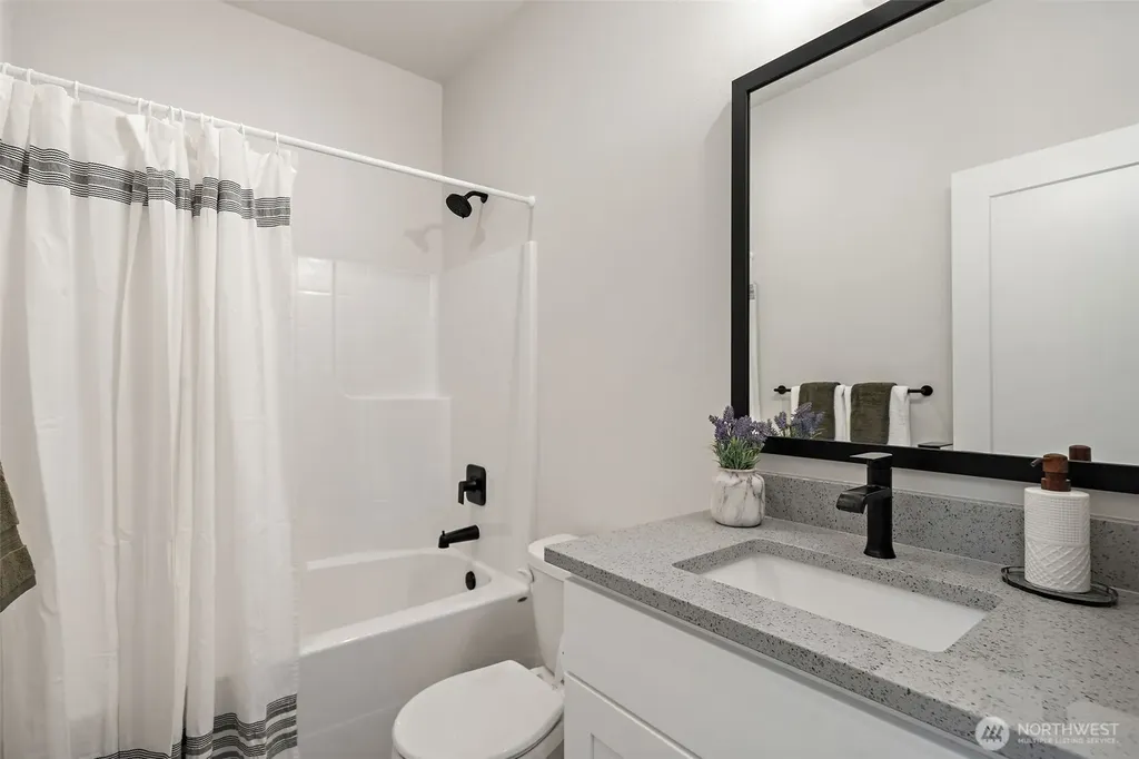 5416 Lonicera Drive Blaine WA 98230