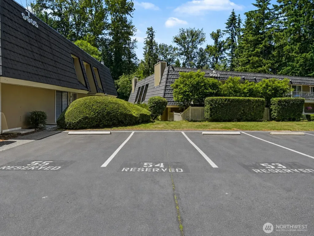 9905 NE 124 Street Kirkland WA 98034
