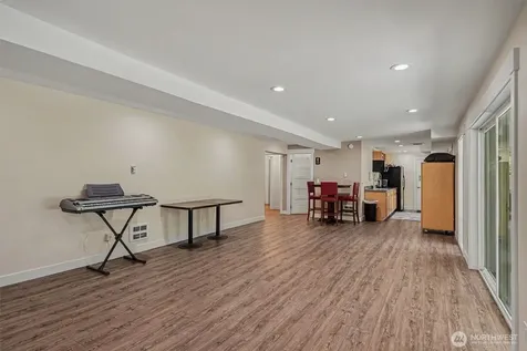 9905 NE 124 Street Kirkland WA 98034