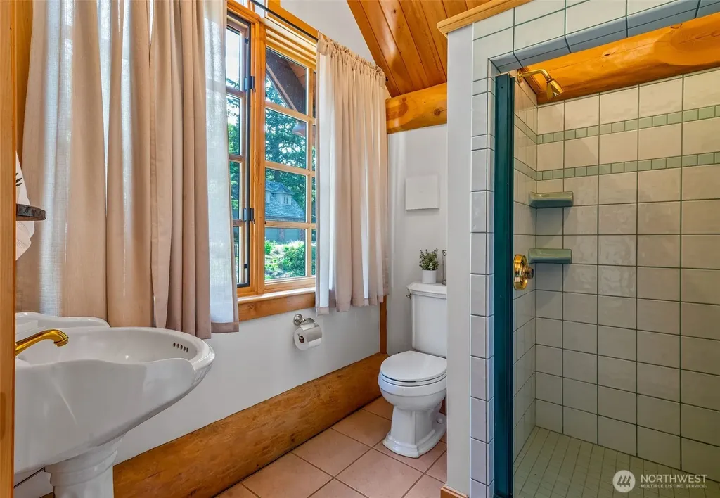 53 Combs Place Port Townsend WA 98368